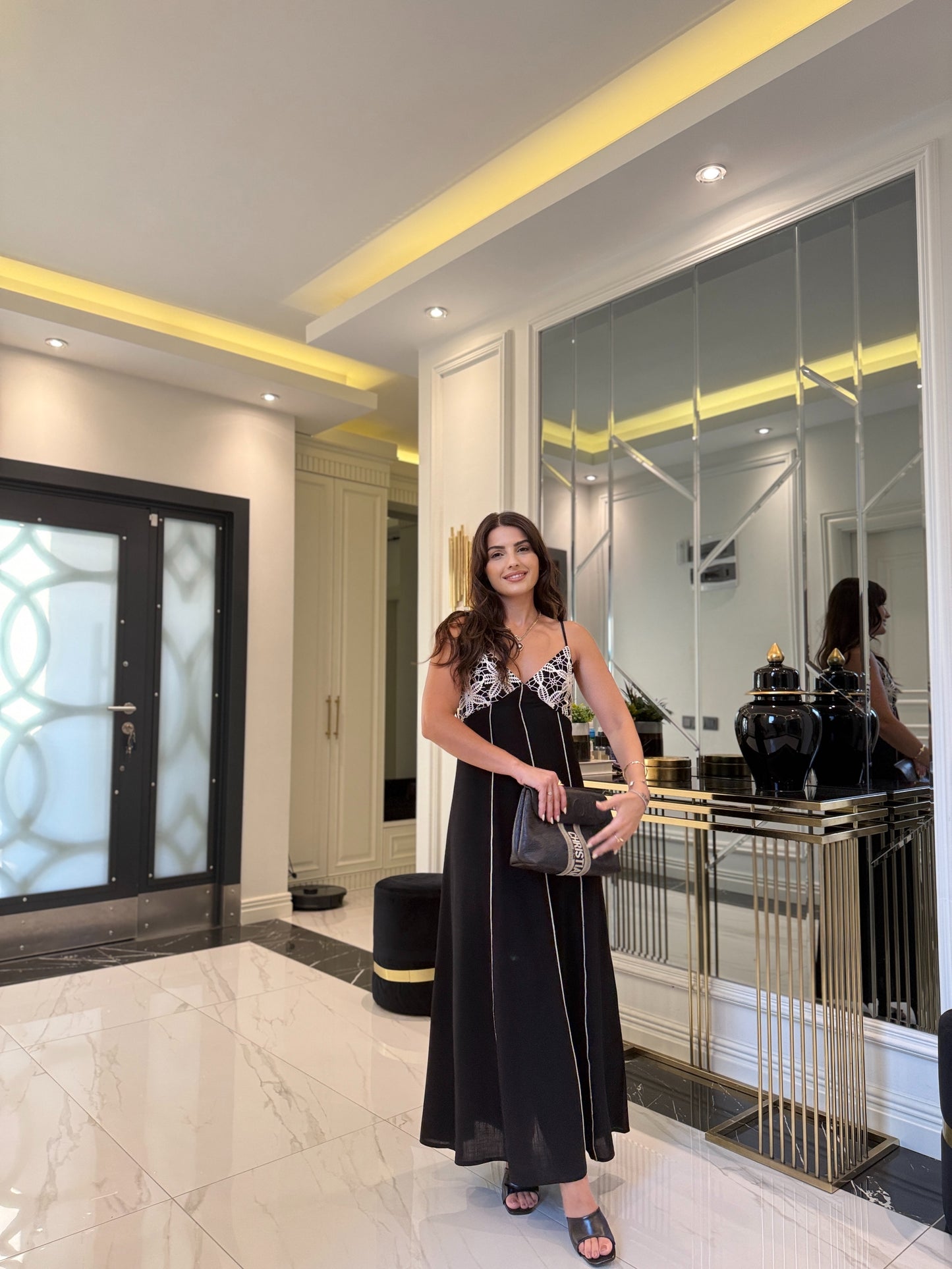Zr Model Tığ İşlemeli Elbise