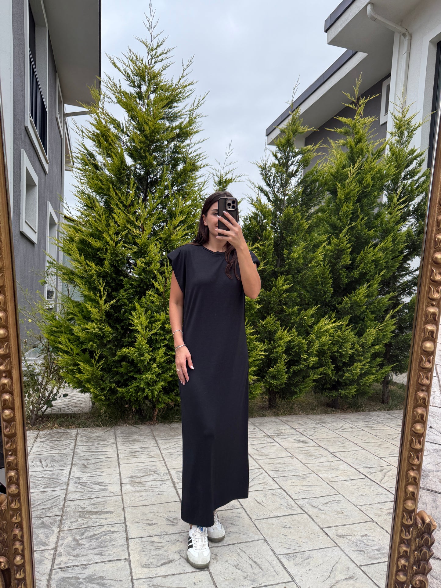 Siyah Vatkalı Modal Midi Elbise