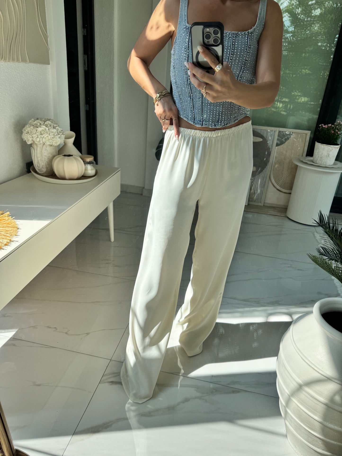 Ekru Saten Beli Lastikli Pantolon