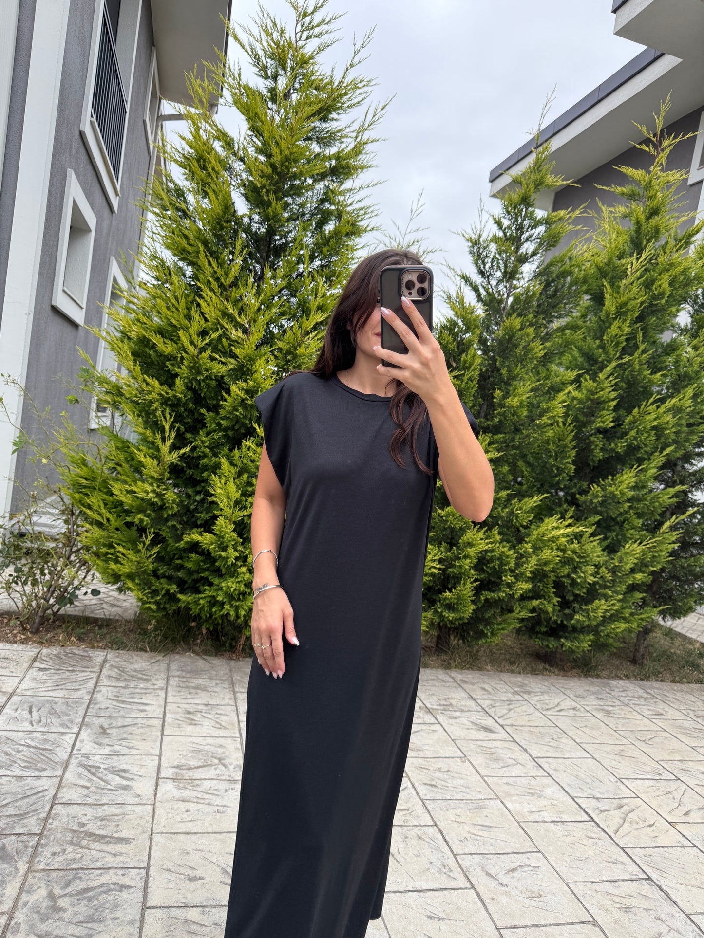 Siyah Vatkalı Modal Midi Elbise