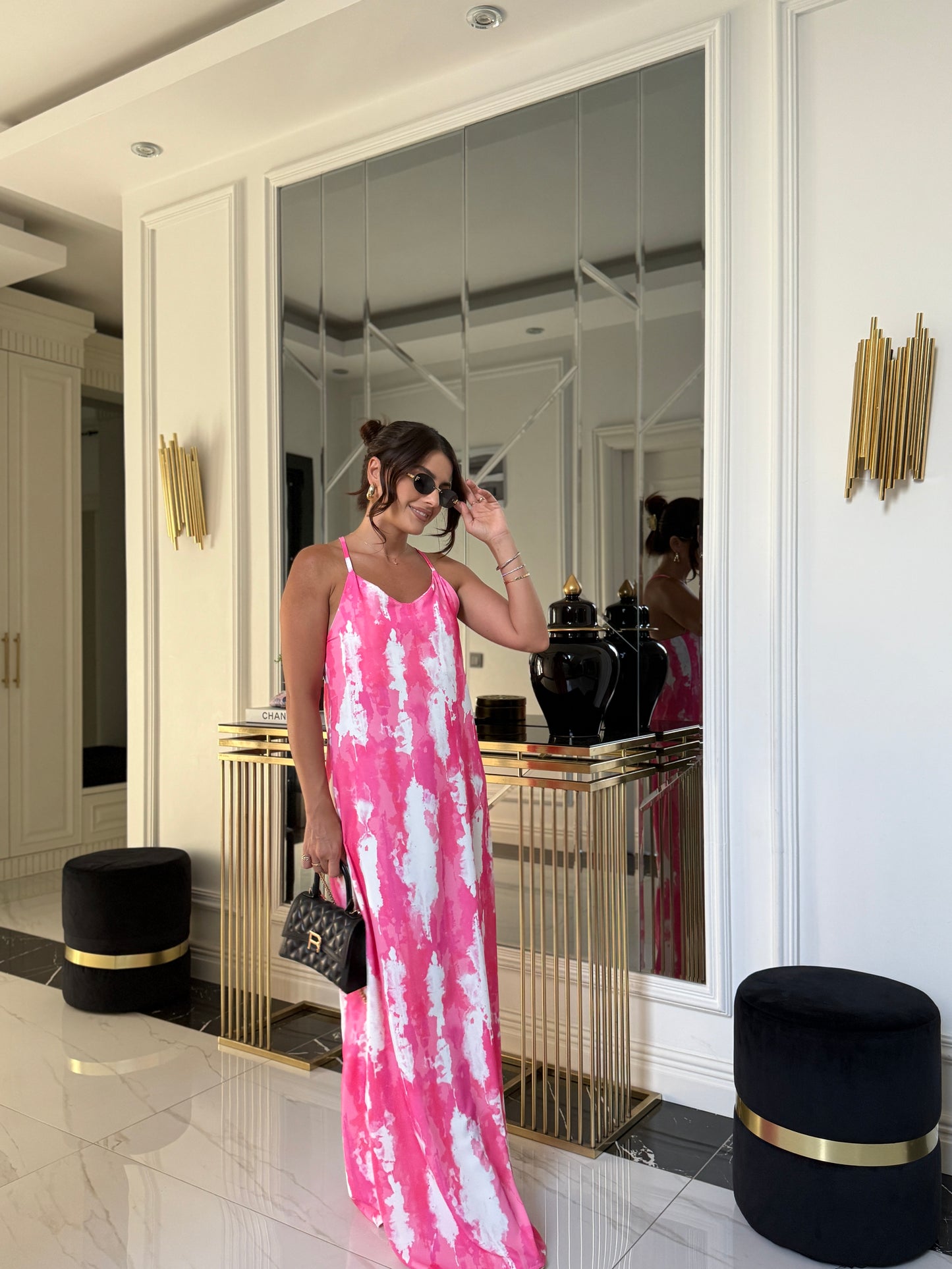 Pembe Batik Sırt Detaylı Elbise