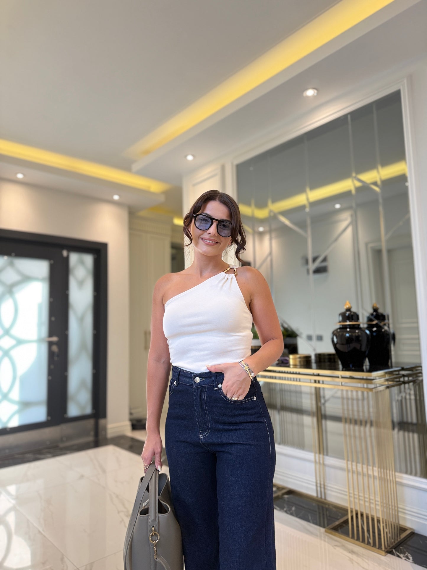 Ekru Gold Tokalı Tek Omuz Bluz