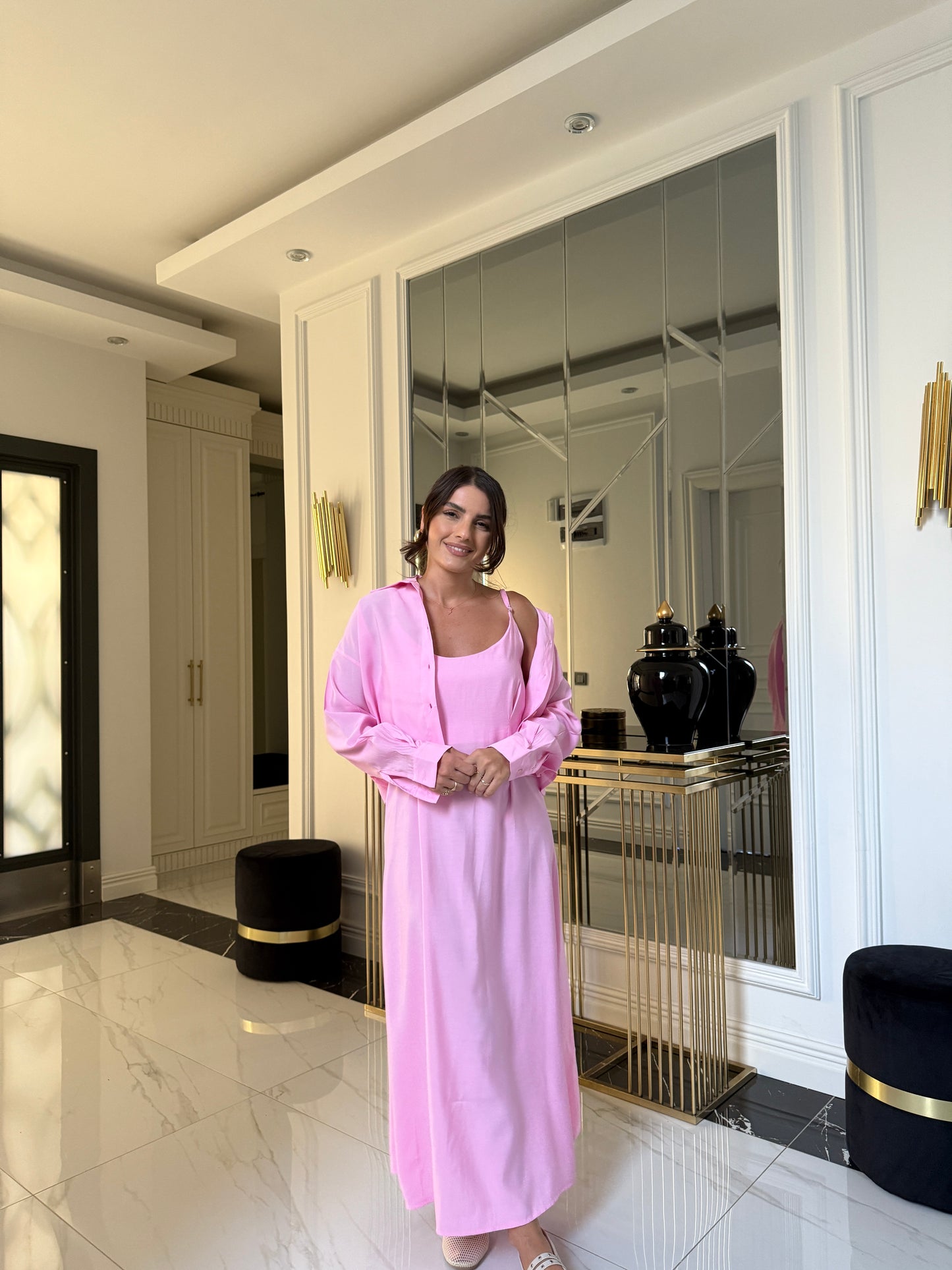 Pembe Askılı Elbise ve Crop Gömlek Takım