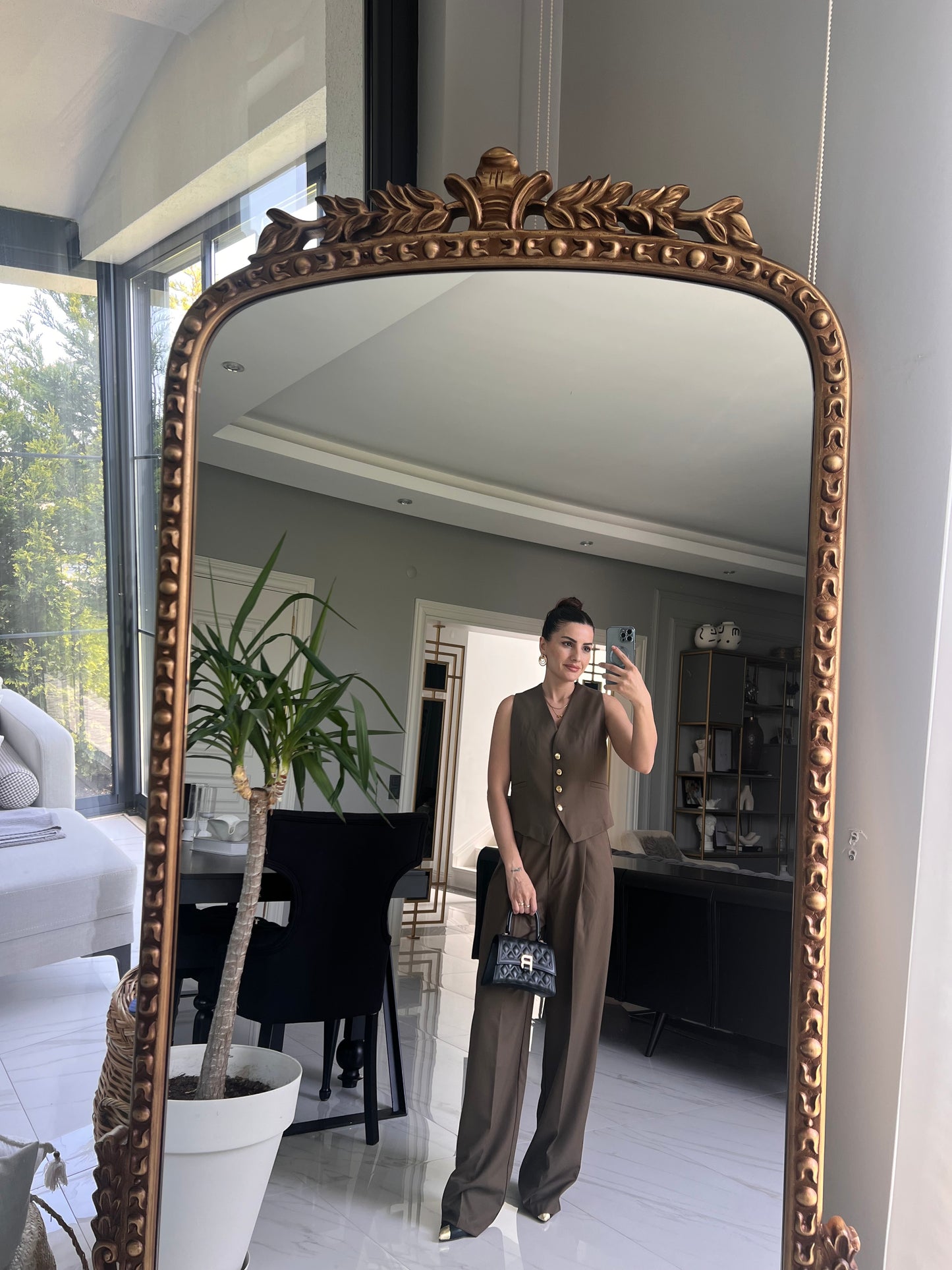 Kahve Gold Düğmeli Yelekli Takım