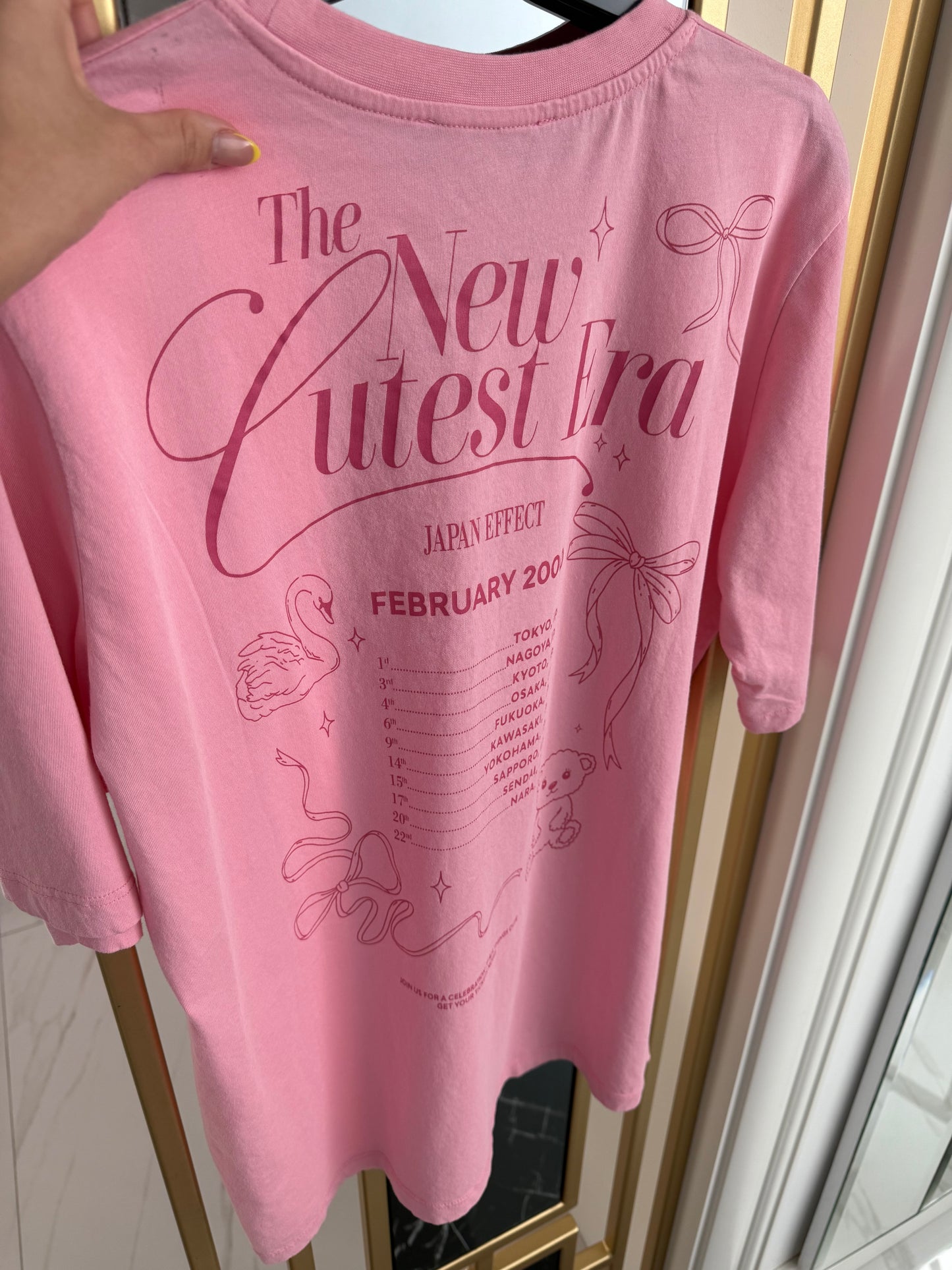 Pembe Uzun Arkası Yazılı Tshirt