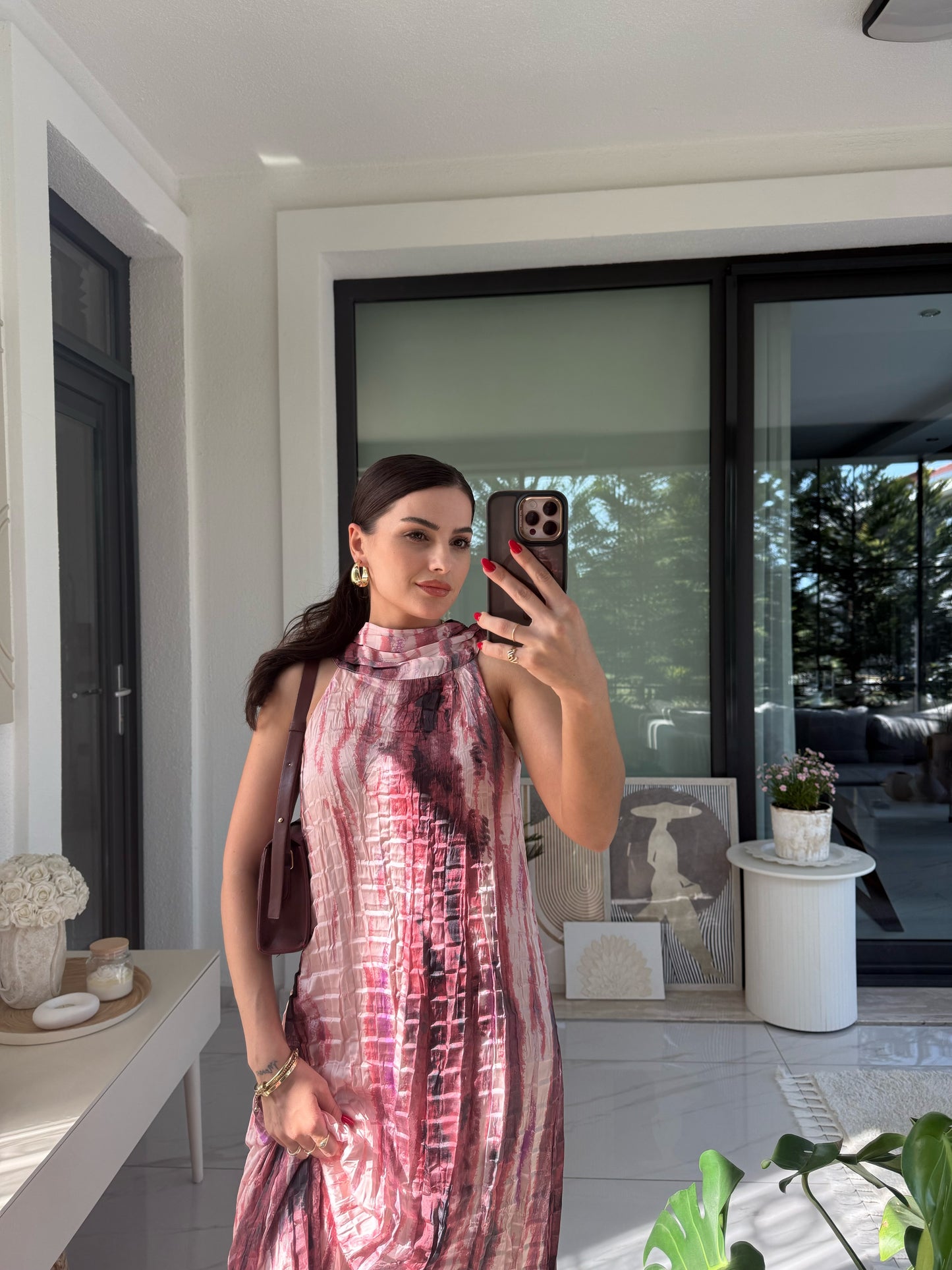Pembe Saten Elbise