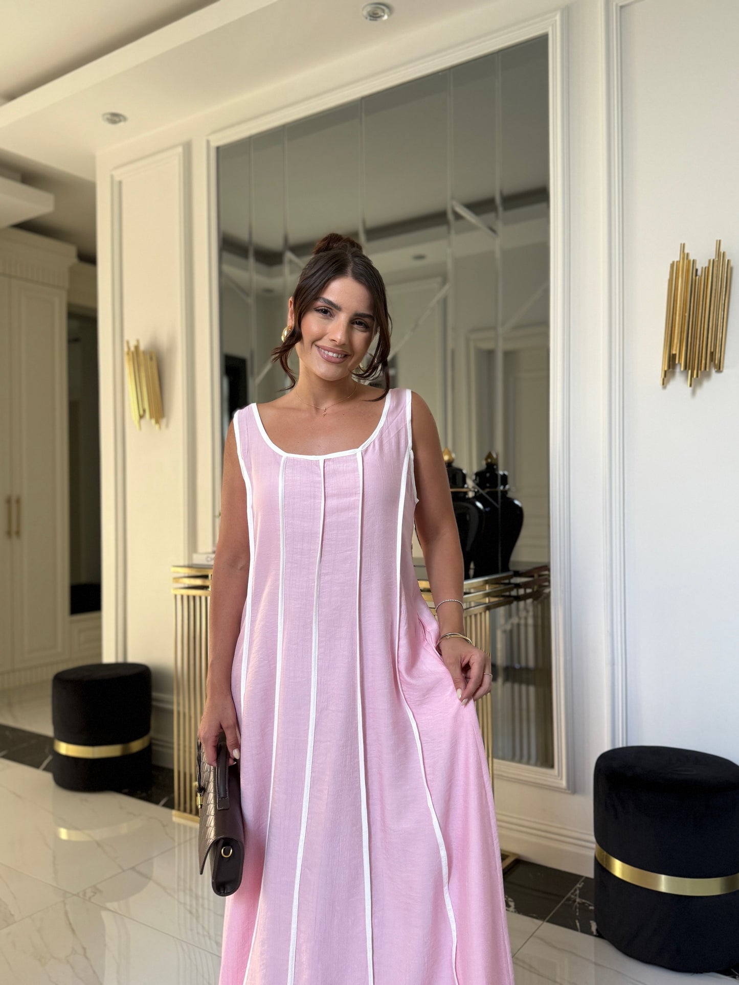 Pembe Biyeli Arkası Lastikli Elbise