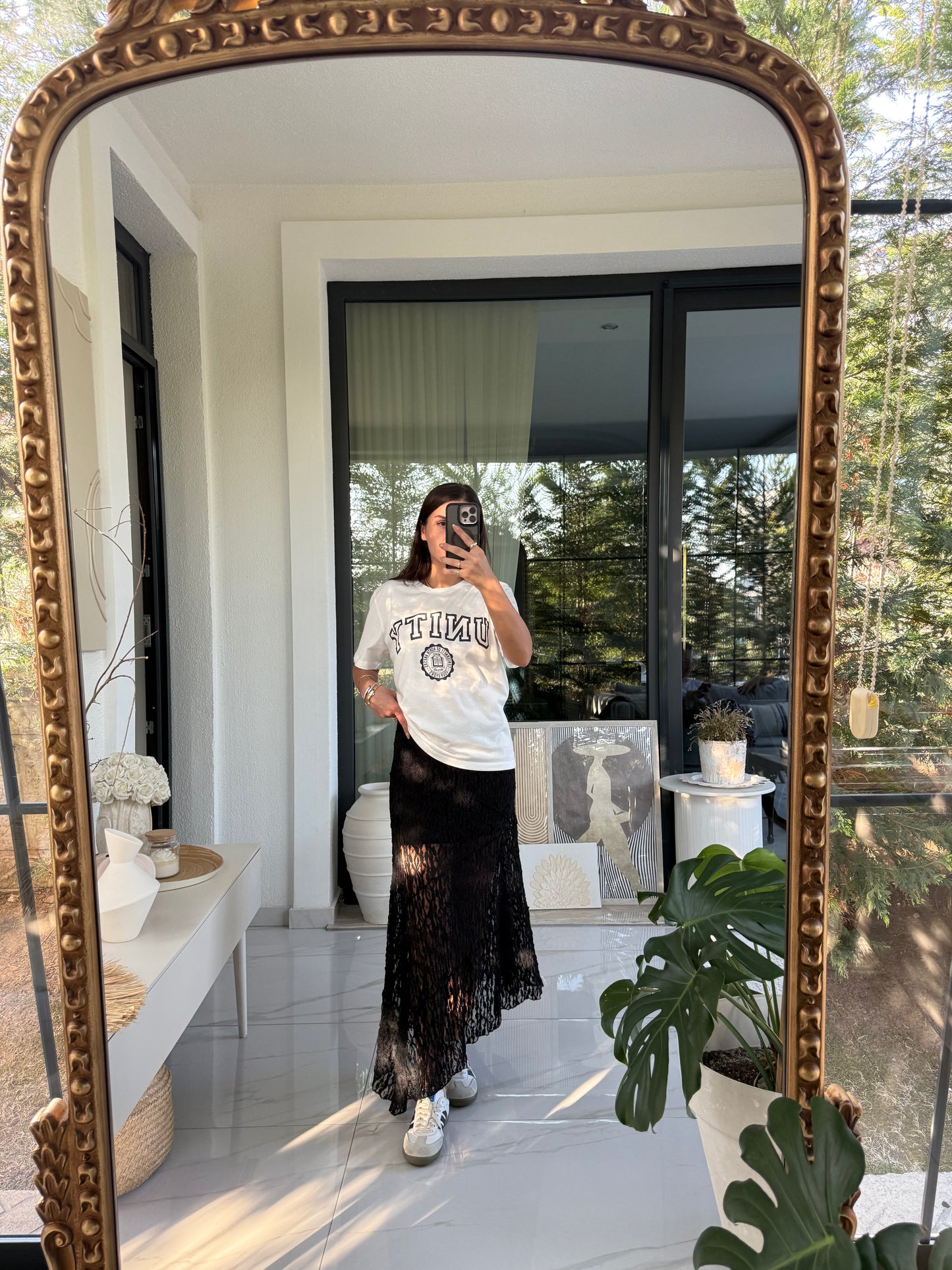 Beyaz Önü Yazılı Tshirt